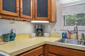 Fridge, stovetop - The Three Seasons | Centrally located house in Lak (Lake Leelanau)