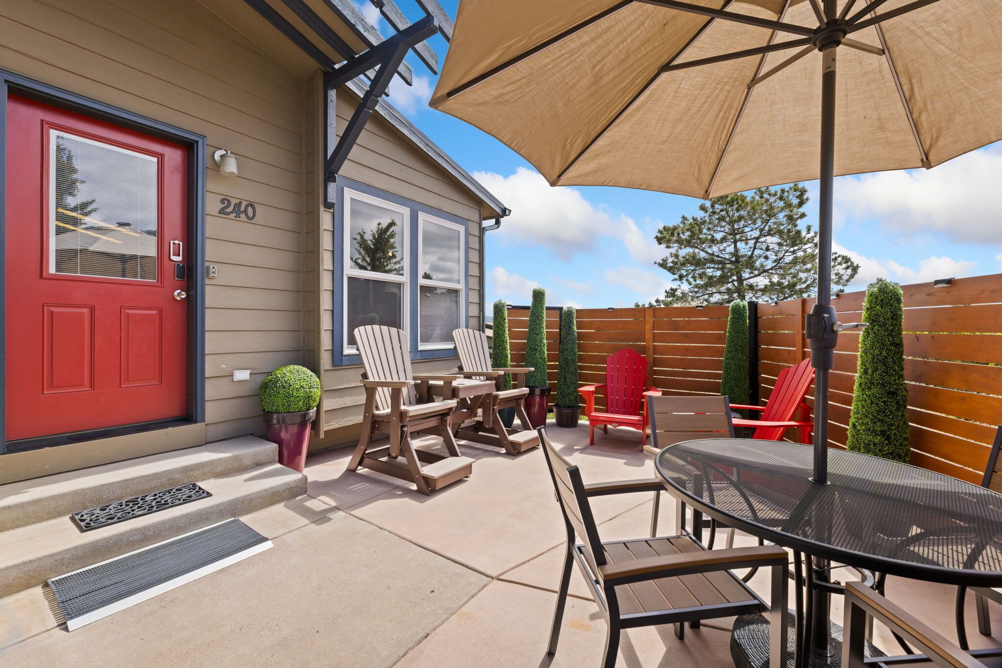 Outdoor dining