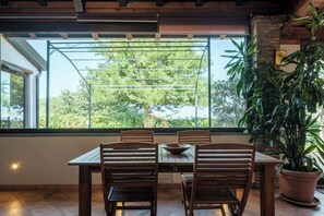 レストラン