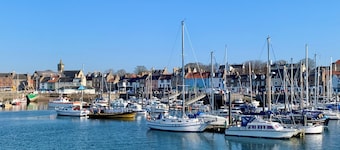 MAY
COTTAGE | Holiday Accommodation Anstruther
