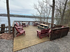 Outdoor dining - New Home on Skaneateles Lake!! (Skaneateles)