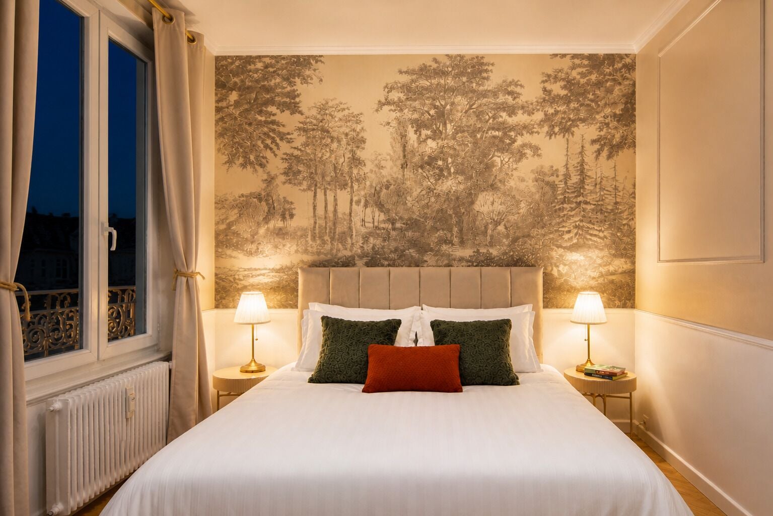 WiFi, bed sheets