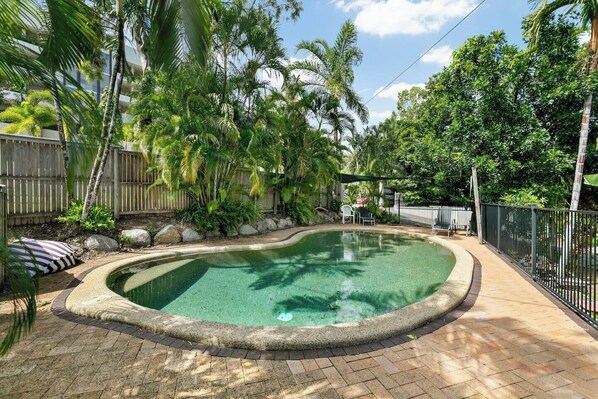 Pool - Tropical Cove at Trinity Beach with Lagoon Pool (Trinity Beach)
