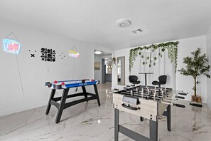 Spielezimmer