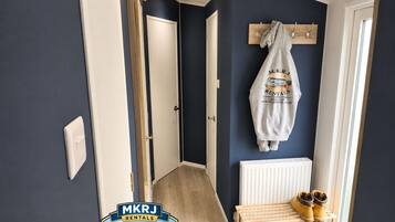 House, 3 Bedrooms, Smoking, Patio | Interior