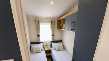 House, 3 Bedrooms, Smoking, Garden View | Living room