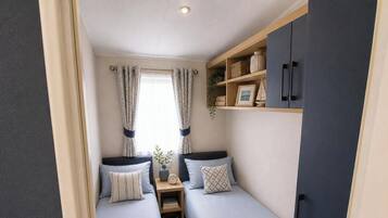 4 bedrooms