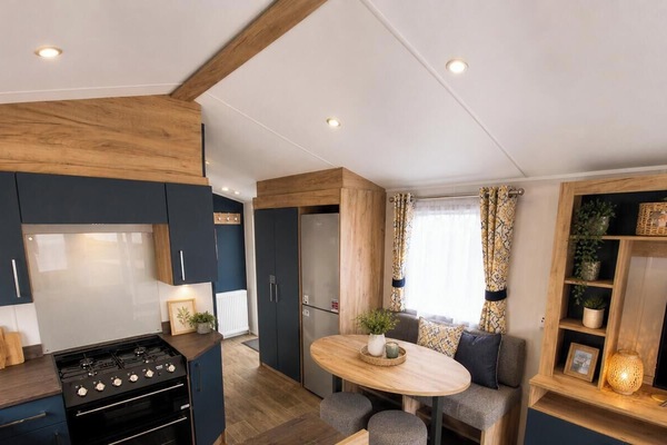 House, 3 Bedrooms, Smoking, Garden View | Living room