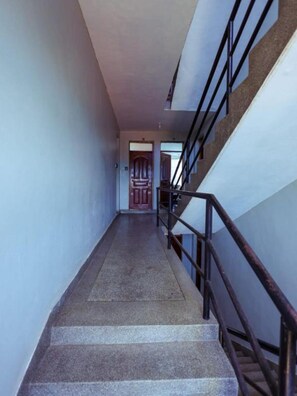 Interior - 5 Minutes to the Beach | Stylish 1-Bedroom Apartment in Mombasa (Mombasa)