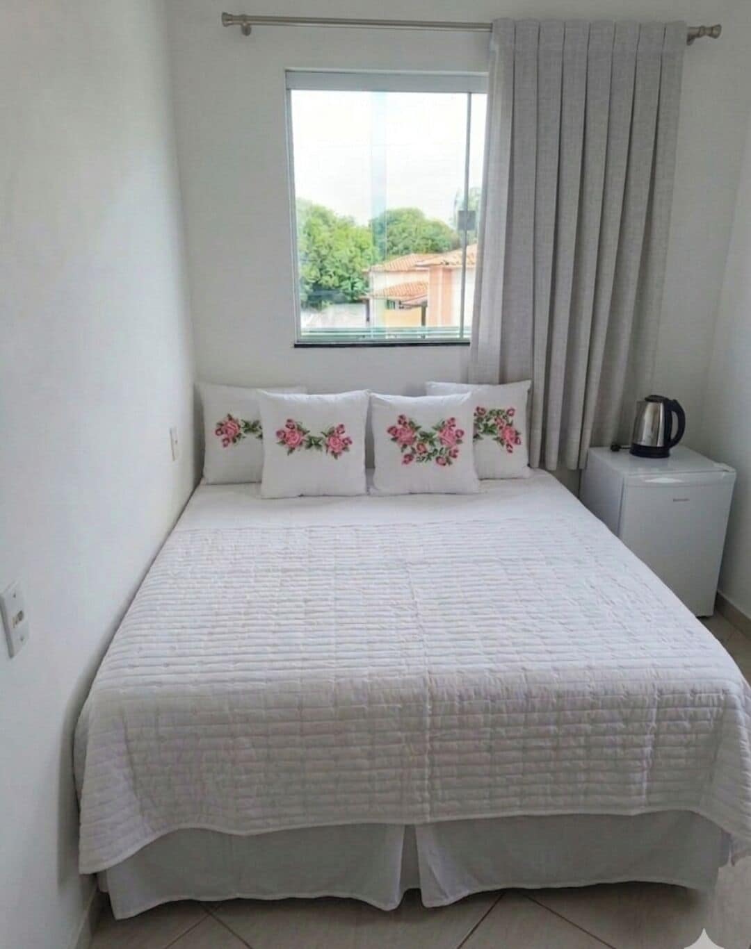 Suite, pemandangan kota | Seprai antialergi, bantalan ekstra lembut, dan Wi-Fi gratis