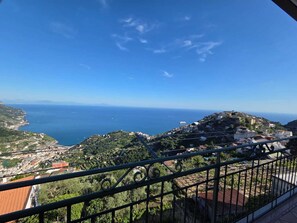 Property grounds - Ravello between sky and sea Apartment for couples with sea view (Ravello)
