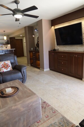 Living area - NEW LISTING Ground Floor Beachfront 2BR – Steps to Pool, Ocean & Marina (Cabo San Lucas)