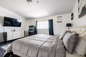 1 chambre, fer et planche à repasser, Wi-Fi, draps fournis