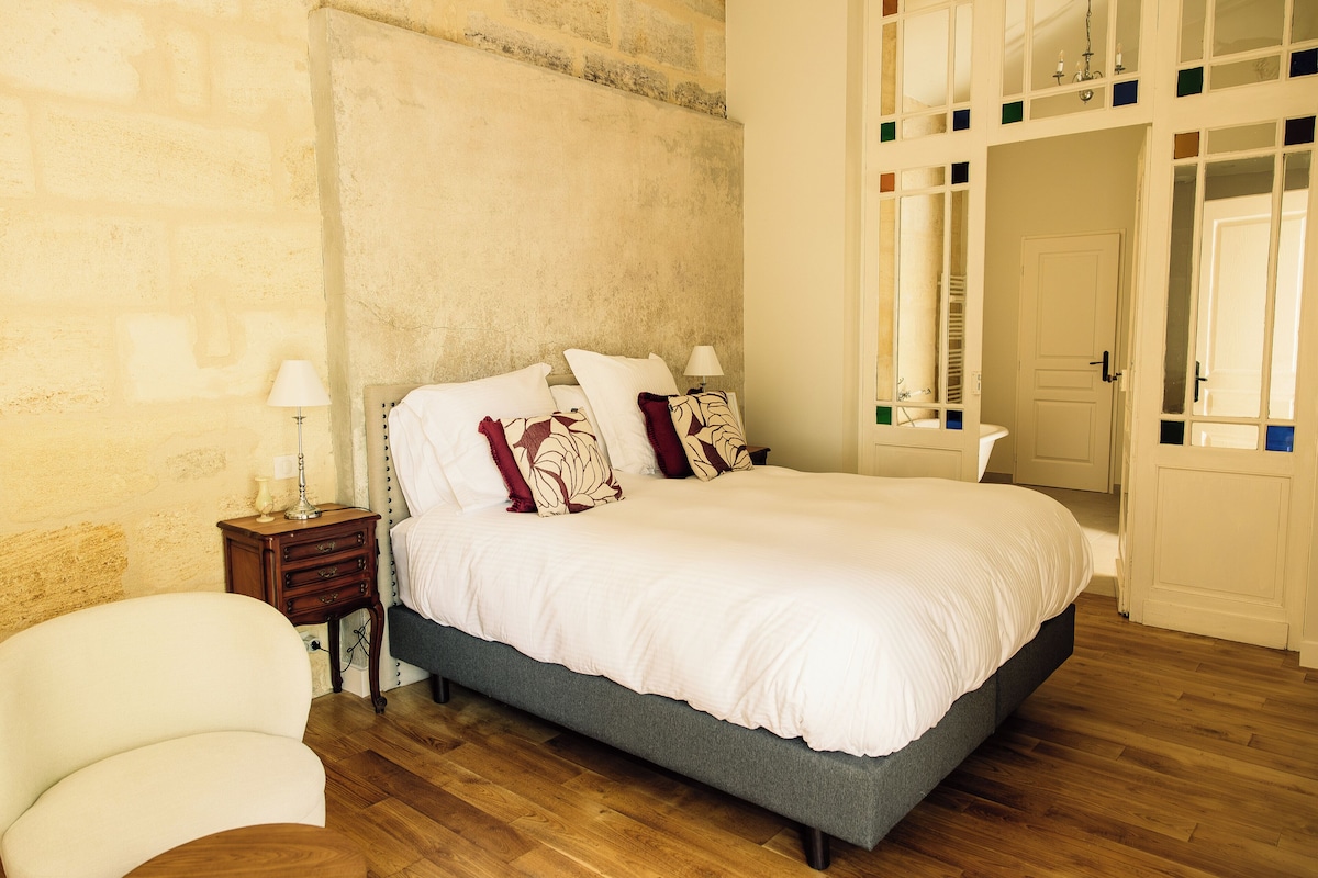 Deluxe-Doppelzimmer, Gartenblick | Zimmersafe, Bügeleisen/Bügelbrett, kostenloses WLAN