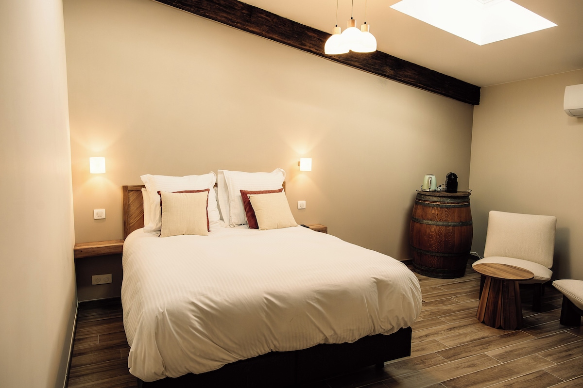 Deluxe-Doppelzimmer | Zimmersafe, Bügeleisen/Bügelbrett, kostenloses WLAN