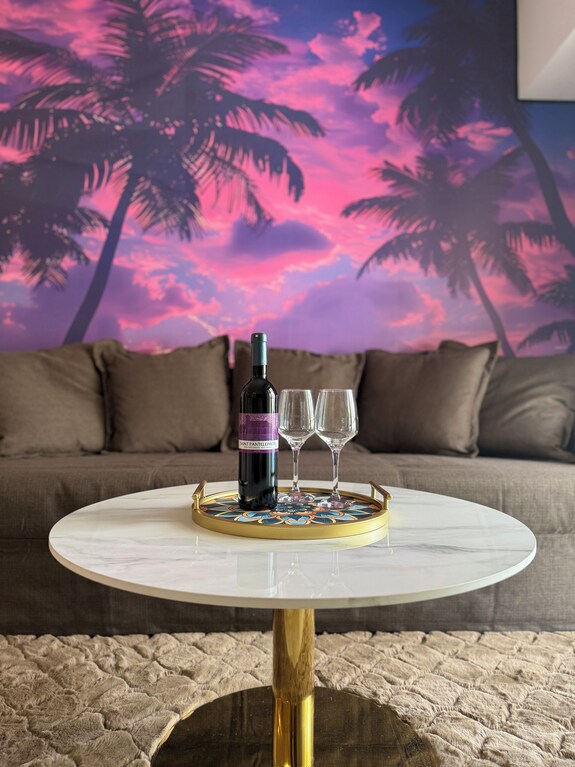 Colorful Vibes & Jacuzzi Nights / Sunny Escapes Cyprus - Argaka