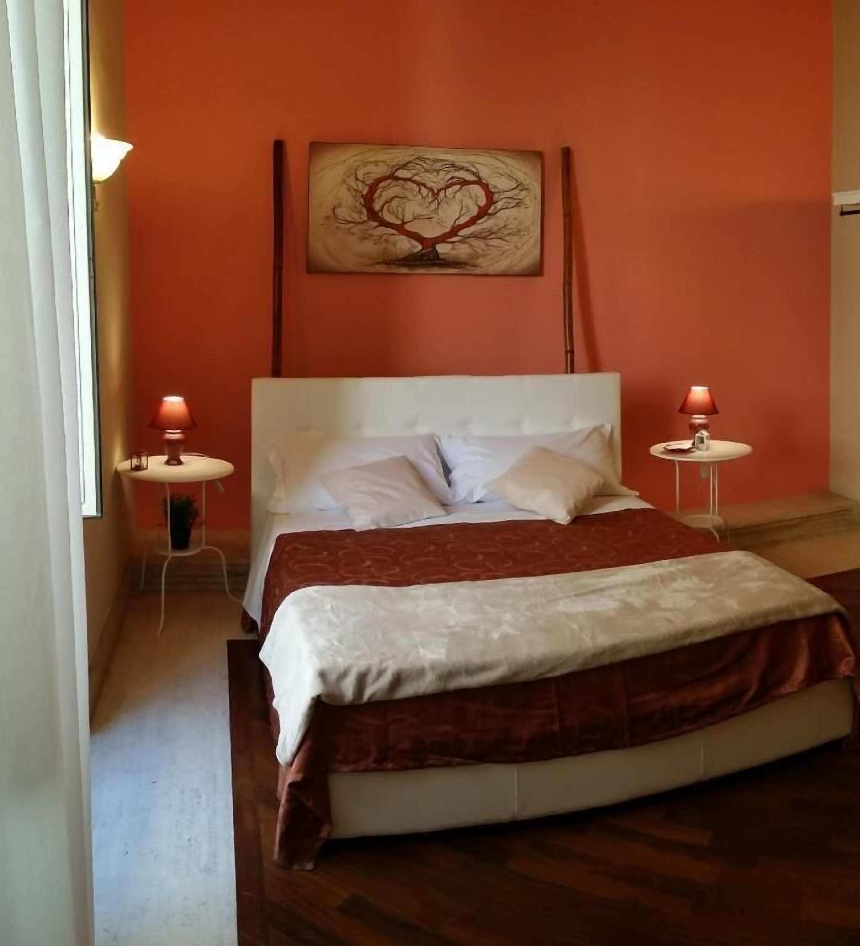 Basic Double Room, Balcony, City View | In-room safe, soundproofing, iron/ironing board, free WiFi