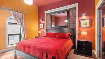 Desk, iron/ironing board, free WiFi, bed sheets