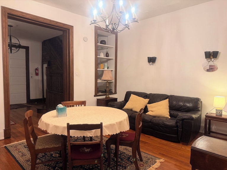 Enjoyable 1-bedroom In A Townhome With Ac In Vibrant Washington - Silver Spring, MD