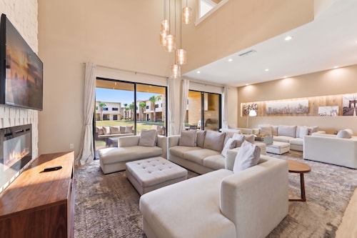 Stylish Retreat With Large Patio and Living Areas