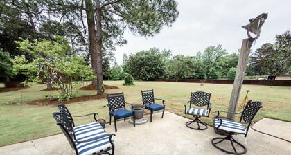 Wedding Weekend Home Base (sleeps 12)