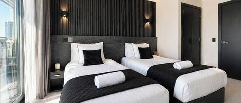 2 Schlafzimmer, BĂŒgeleisen/BĂŒgelbrett, WLAN, BettwĂ€sche