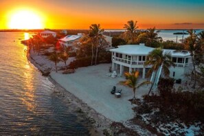 Unclassified image, 2 of 26, button - Private Beach Front Home in Big Pine Key Florida (Big Pine Key)