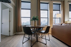 Dining - Luxurious Downtown Penthouse-2 bed 3 bath plus loft- City View 402 (Nashville)