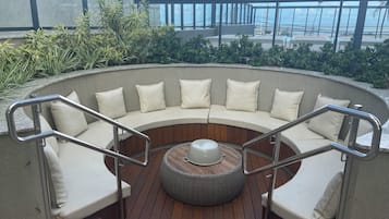 Comfort Apartment, Beach View | Property grounds