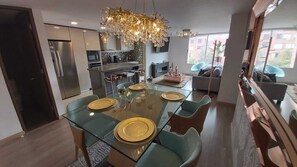 Comfort Apartment, City View | Dining - Beautiful family loft in north Bogota (Bogotá)