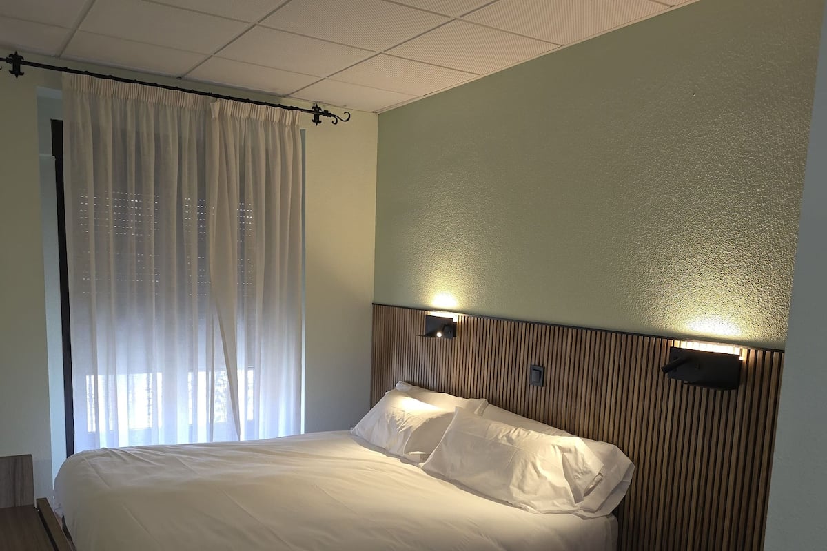 Double or Twin Room, Balcony