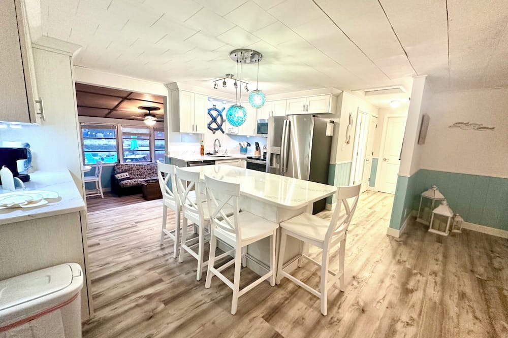 Cabin by the Sea - Pine Island, FL
