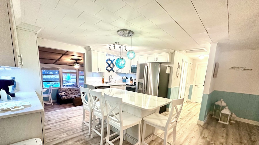 Cabin by the Sea