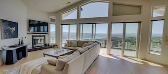 Skyview Ranch at Lake Nacimiento, Across from the Marina!