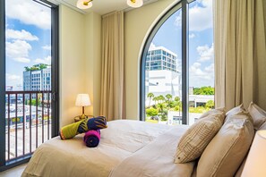 2 Schlafzimmer, Schreibtisch, Bügeleisen/Bügelbrett, kostenloses WLAN