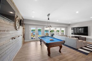 Spielezimmer