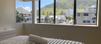 Retro Charm in the Mount