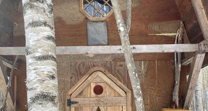 This woods cabin is a true wilderness getaway. Get ready to commune with nature.