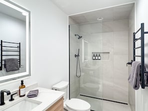 Shower, towels