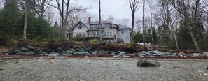 Exterior - Experience the magic of this extraordinary oceanfront retreat in Blue Hill. (Brooklin)