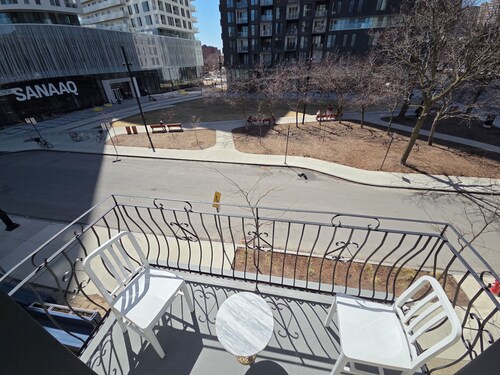 Downtown Condo Just for You!