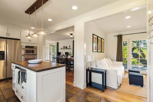 Oak and Stone | Pool + Glen Ellen Wine Country