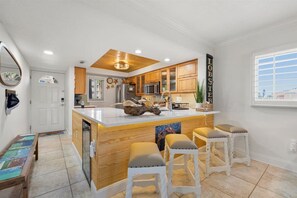 Fridge, microwave, oven, stovetop - New Rental! Free Fun and Beach Gear Credit (St. Augustine)