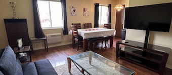 The Peaceful Landing. Comfortable apartment in Miamisburg!