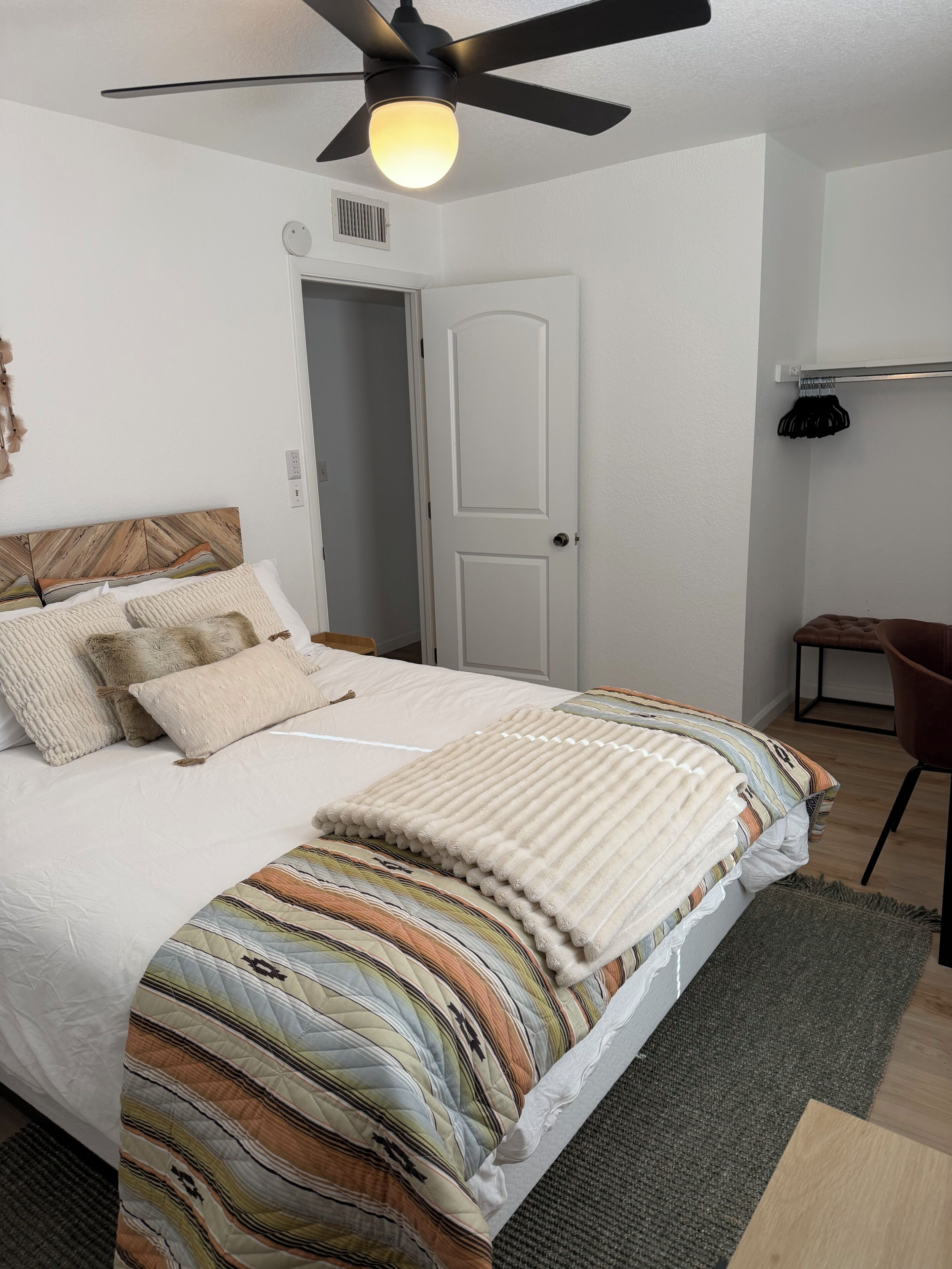 Desk, iron/ironing board, free WiFi, bed sheets