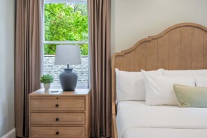 Tabla de planchar con plancha, wifi y ropa de cama