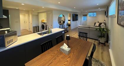 Private Garden Level Suite
Bright & Spacious
