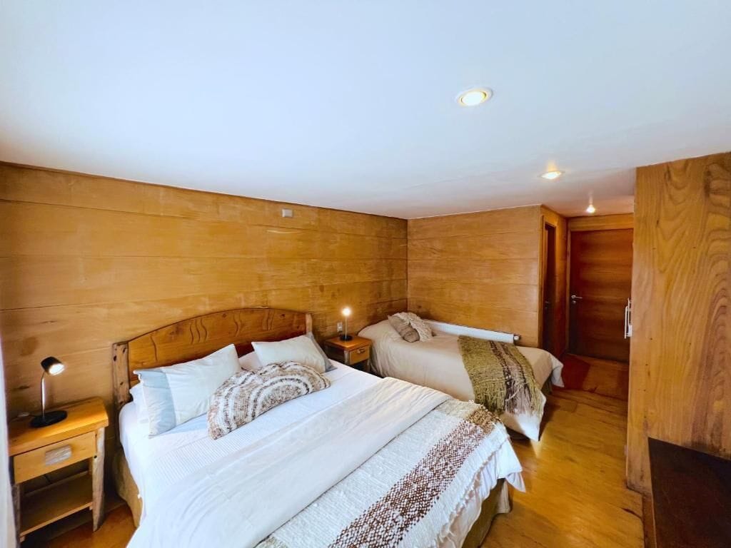 Habitación estándar doble, balcón, vistas a la ciudad | Escritorio, espacio para trabajar con un portátil, wifi gratis