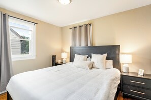 4 Schlafzimmer, Bügeleisen/Bügelbrett, kostenloses WLAN, Bettwäsche