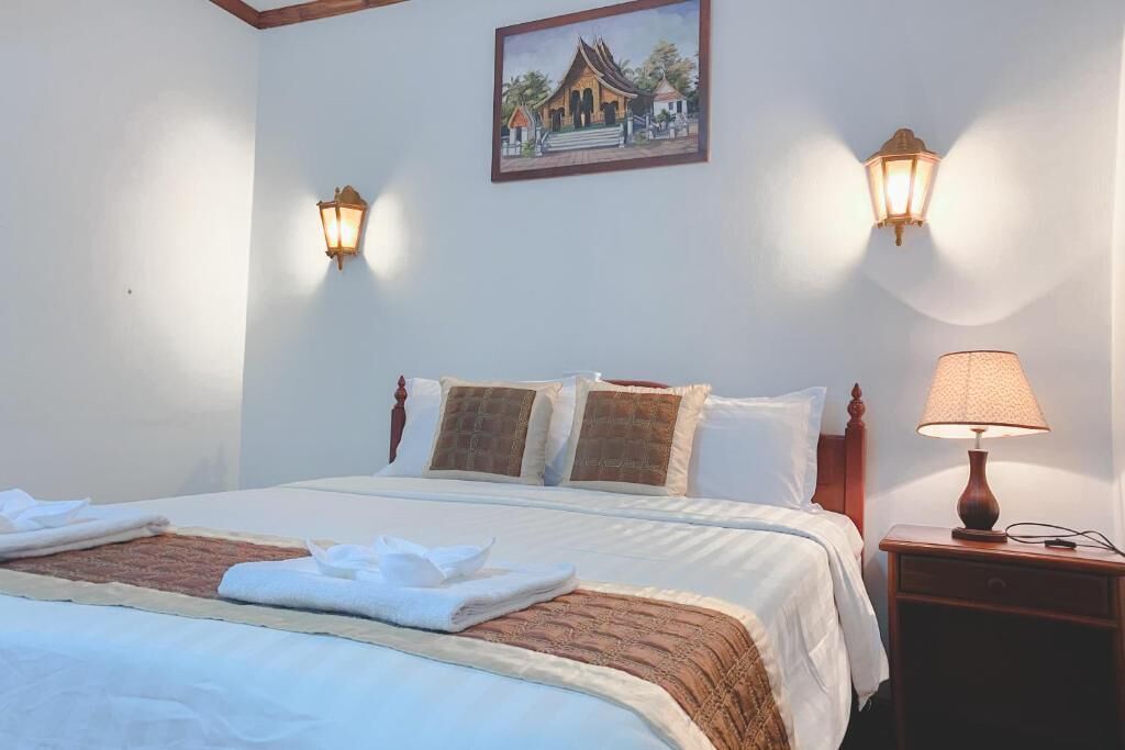 In-room safe, desk, laptop workspace, free WiFi